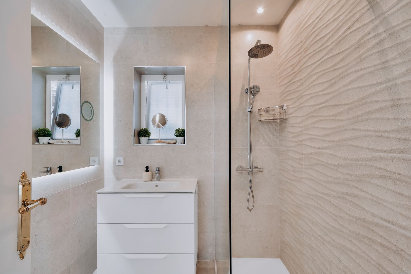 090586ac6a33167757fdd79080442d52 - 8