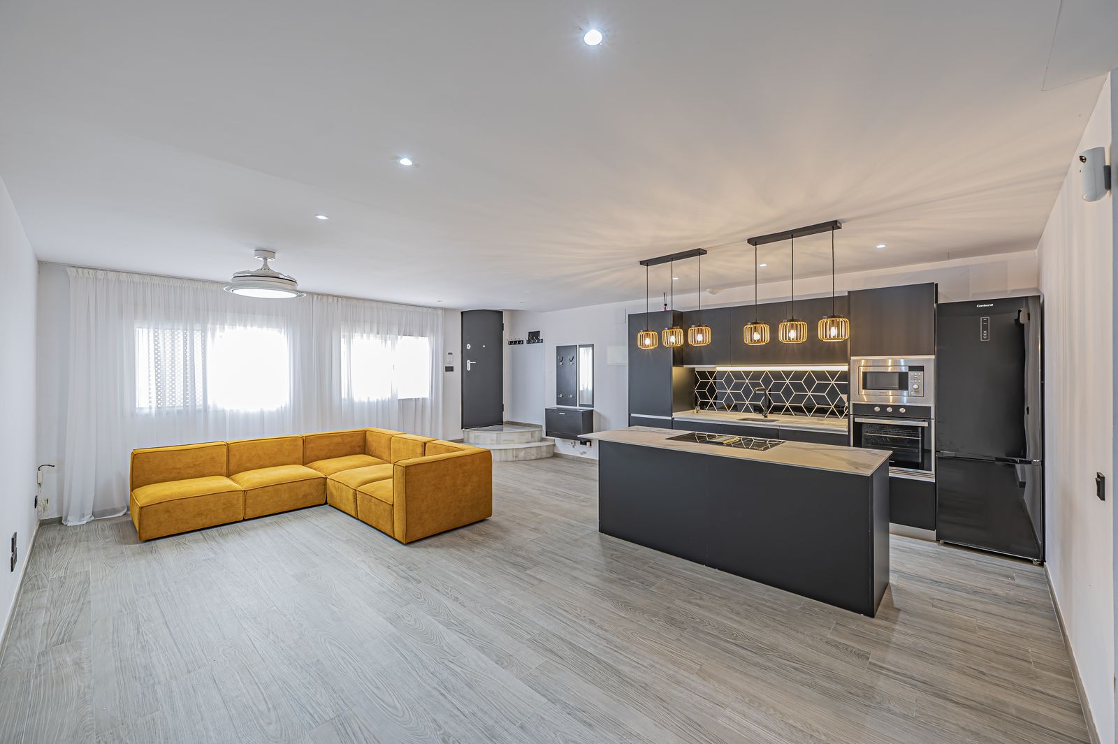 09ce668b5dadd292bc926dc2a94392bc - 1