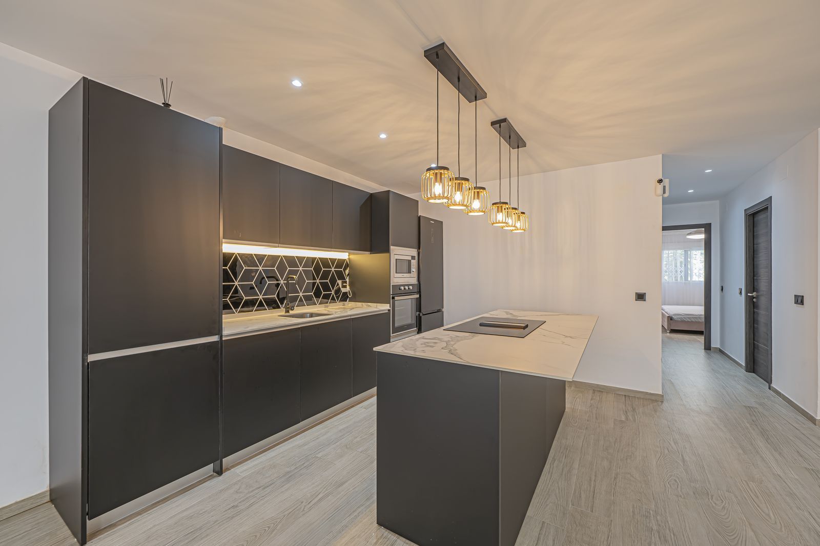 09ce668b5dadd292bc926dc2a94392bc - 13