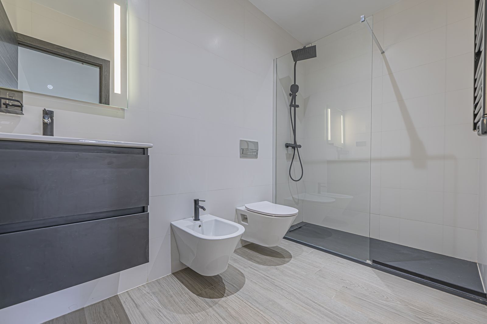 09ce668b5dadd292bc926dc2a94392bc - 9