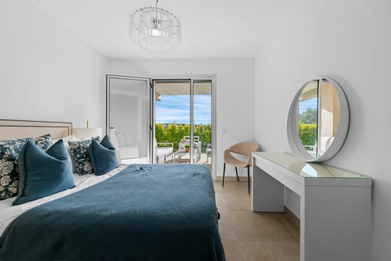 0a950d1edc7ee8cf98dc007a89bd45a2 - 4