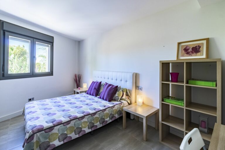 0acc24b99e221940feb71c90d9bad563 - 13