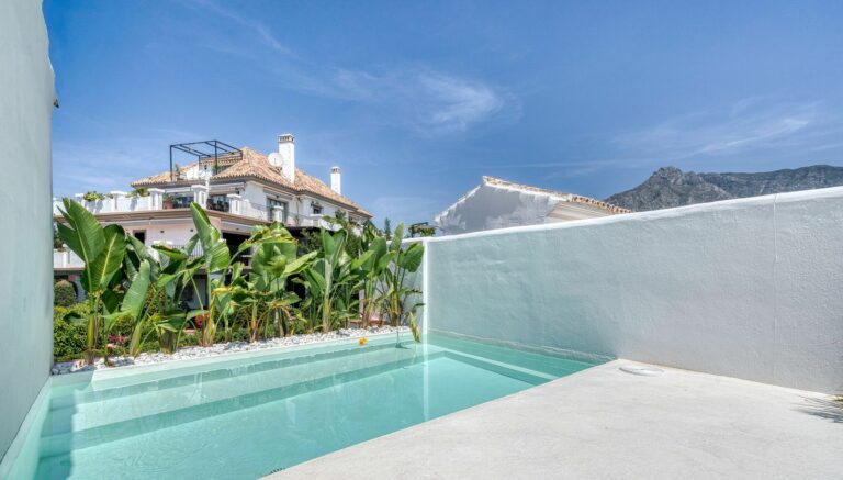 0c0bfcaa59ca870bb43b3ee7e6539d90 - 3