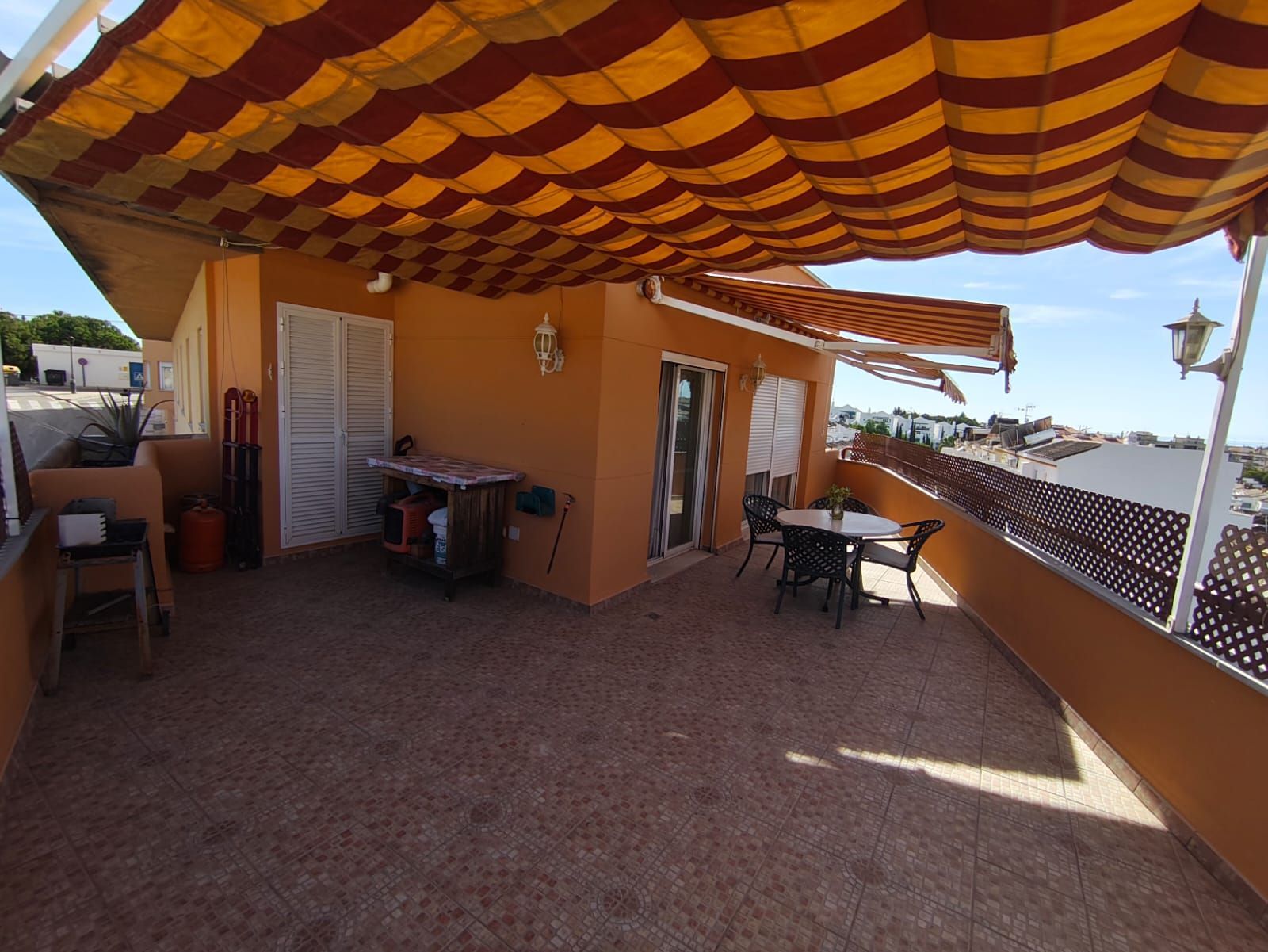 0c8fdabb68bb407e64b289d5152ca1f2 - 14