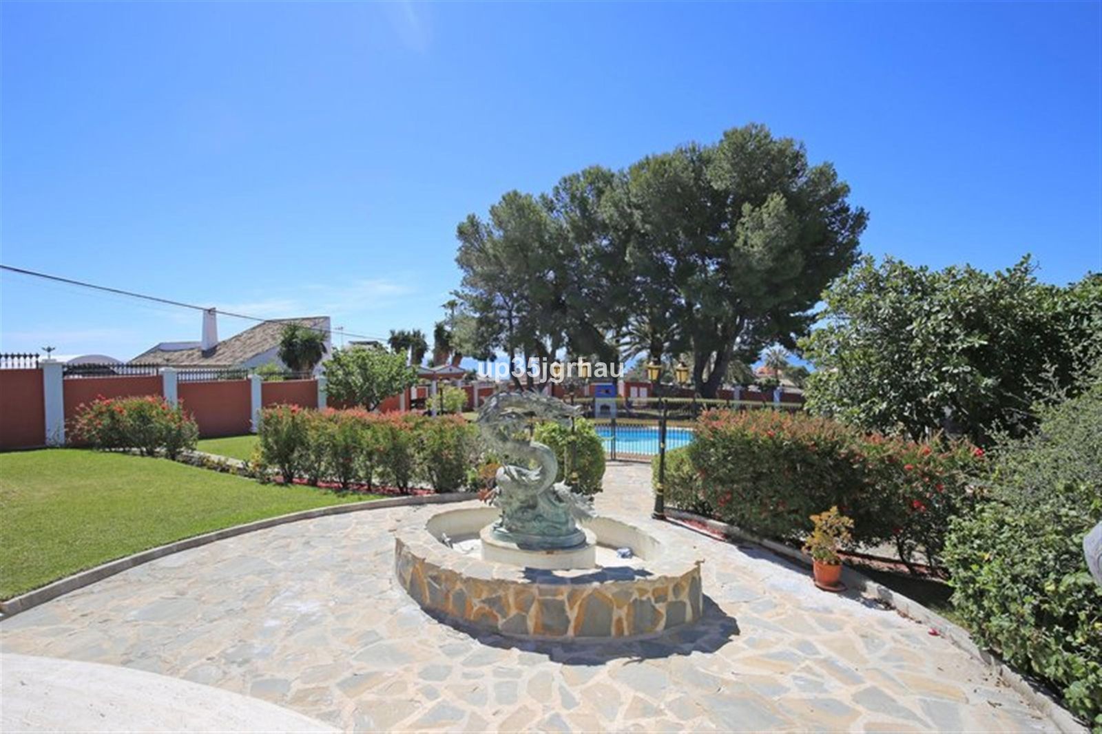 0cee6f187e98a69da132877068334c9c - 16