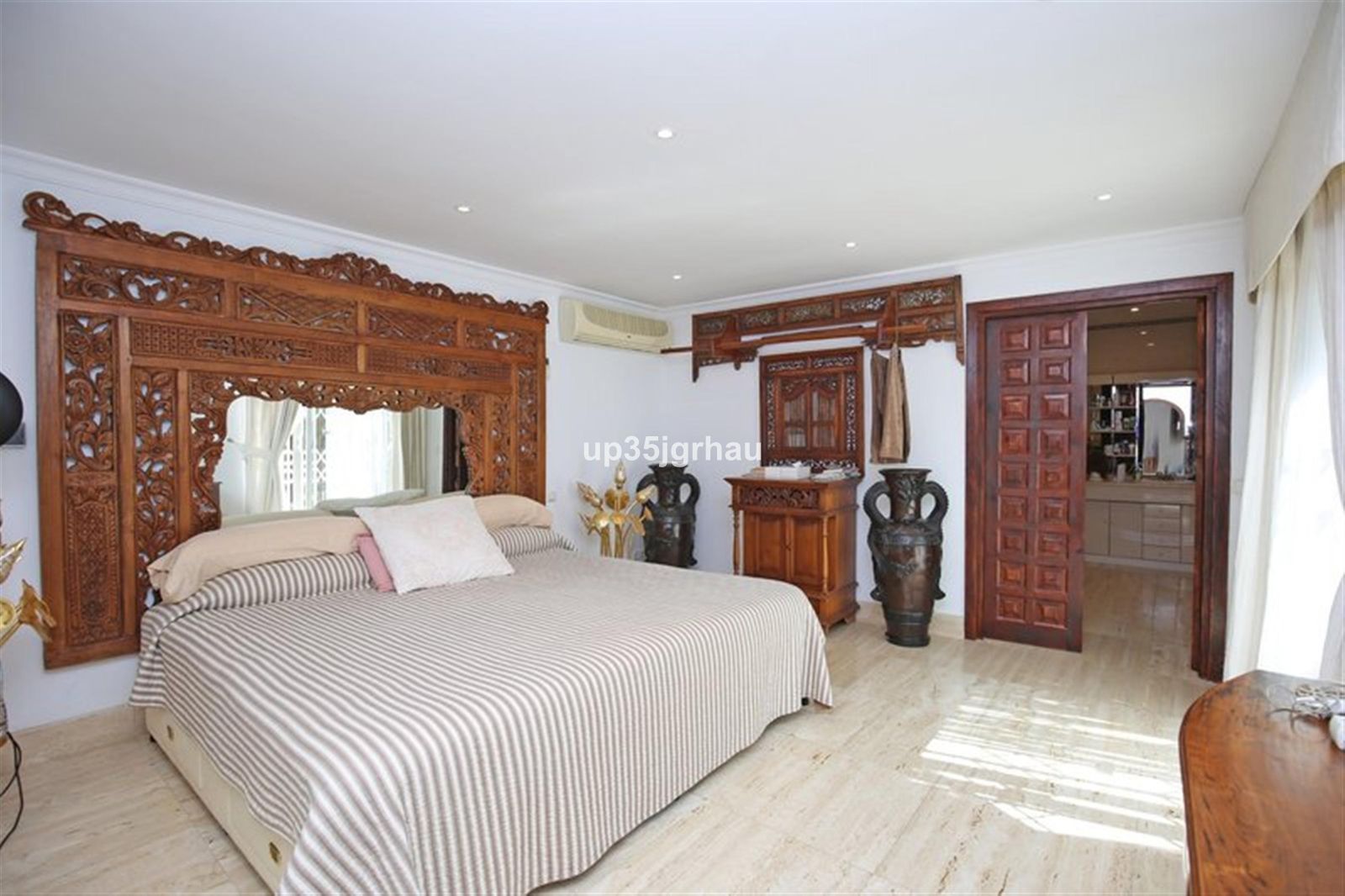 0cee6f187e98a69da132877068334c9c - 4