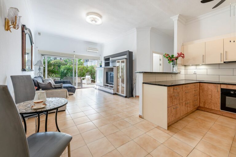 0d6454530a021805b937d7d4236645ac - 6