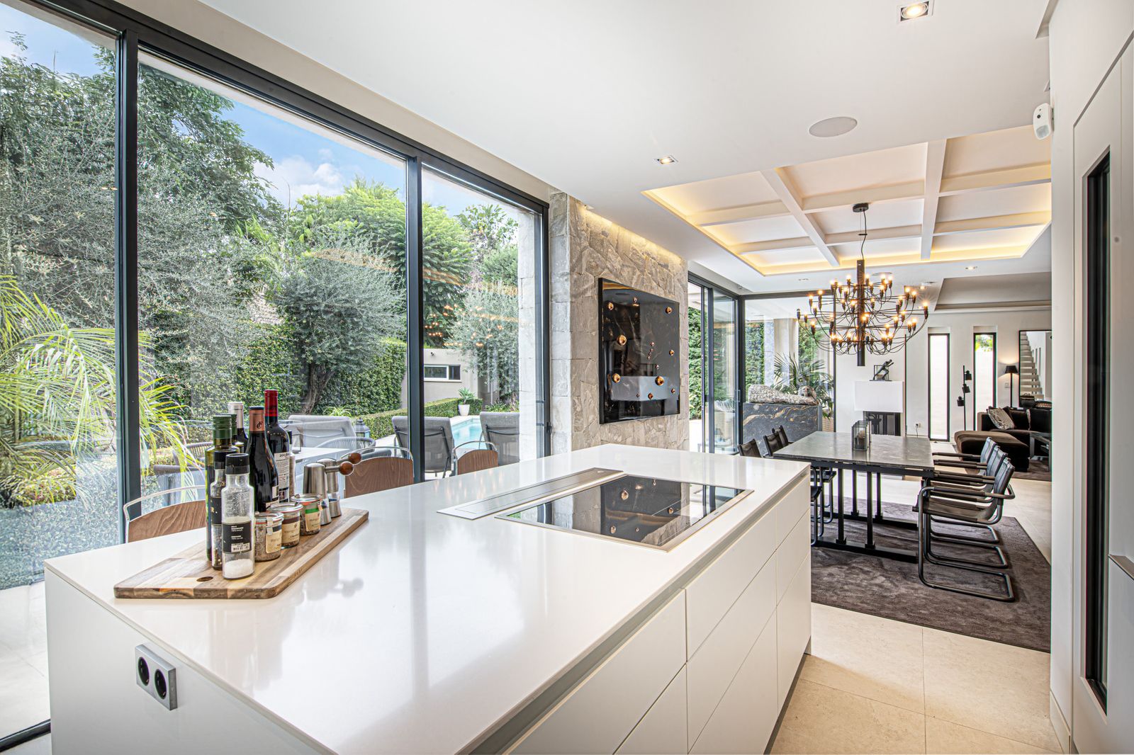 0eb95278994745cf1dc488c859c23cbf - 5