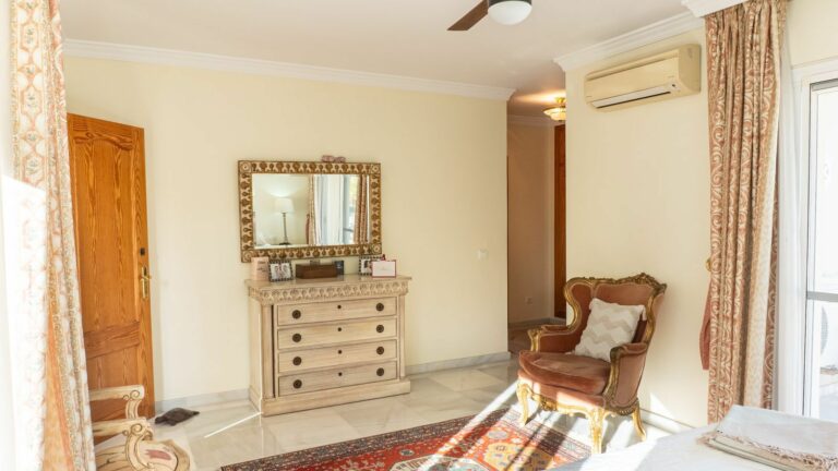 0f879dee5914c436bdf4f150762689aa - 11