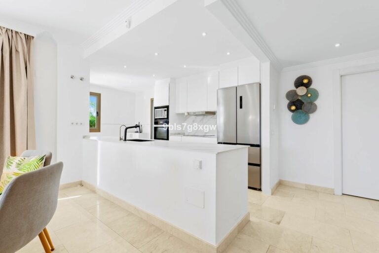 0f8d20044327e3750ec7345ae990176b - 3