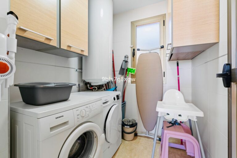 0f8d20044327e3750ec7345ae990176b - 9