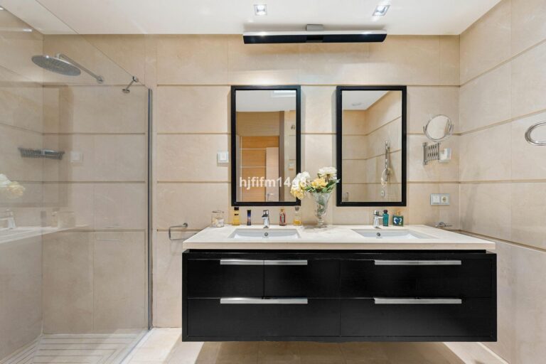 0fc73ef0f074e7a2143bbc47fb7f8b6d - 11