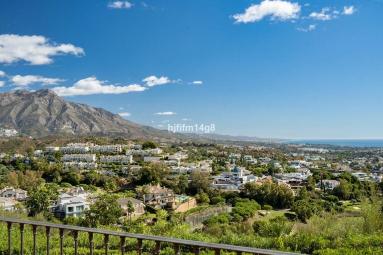 0fc73ef0f074e7a2143bbc47fb7f8b6d - 2