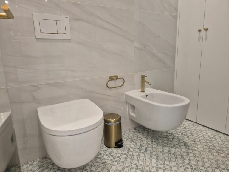 0fe2e78a1b57ee8556f66ca92d93f237 - 11