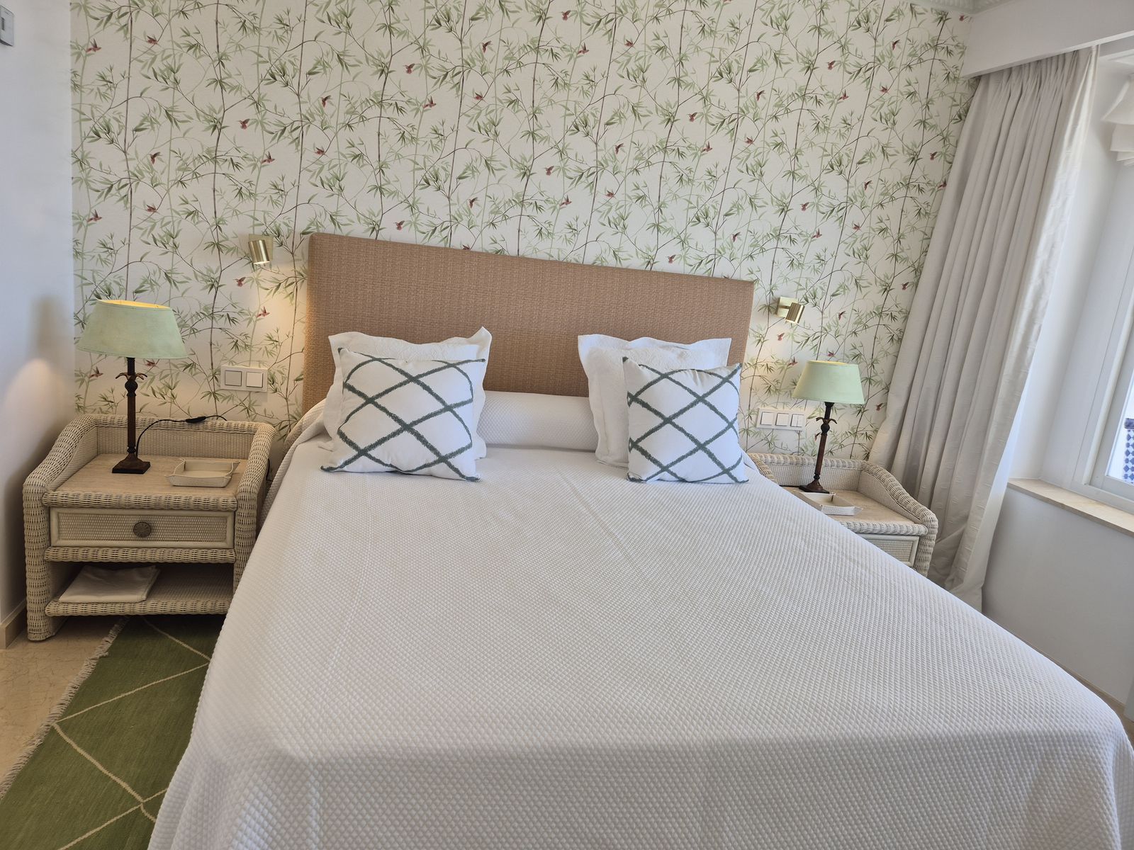 0fe2e78a1b57ee8556f66ca92d93f237 - 13