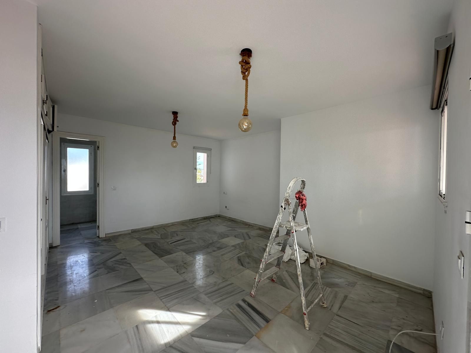 10e6e06febce54754a7285c2173fcf62 - 7