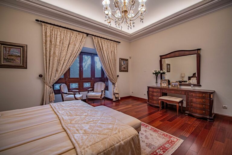 113f8d4f27df6ee0217a7b79a22f00c5 - 15