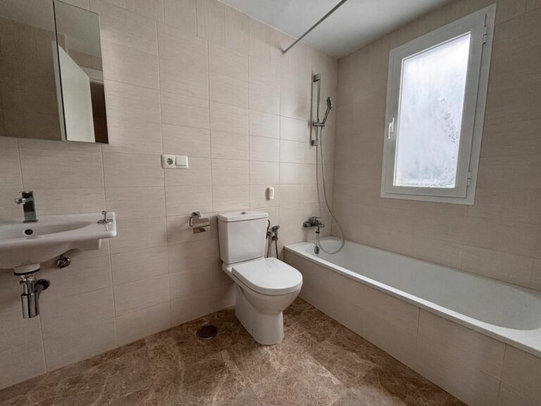 1181c66d0612ae94d4e645cccc6e1bc6 - 16