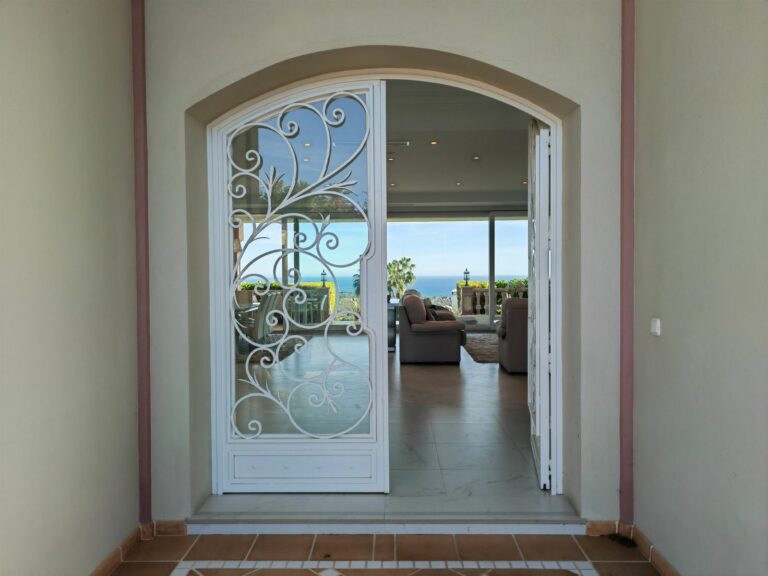 11ac0497bf4140023d734d5b570f5849 - 3