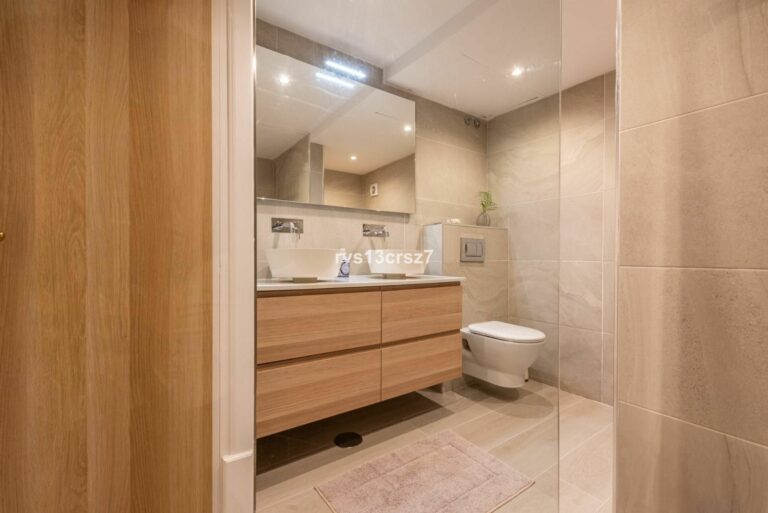 11bc184d5e4853a21cafbb2e0e6d9598 - 11