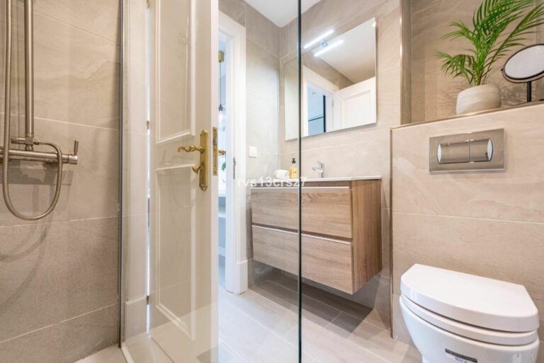 11bc184d5e4853a21cafbb2e0e6d9598 - 16