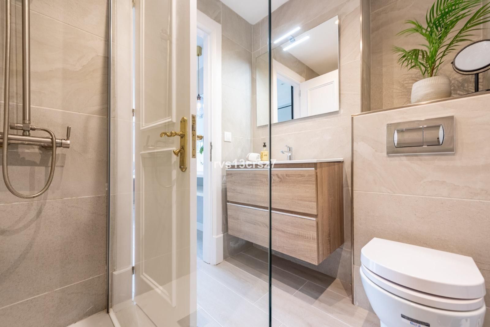 11bc184d5e4853a21cafbb2e0e6d9598 - 16