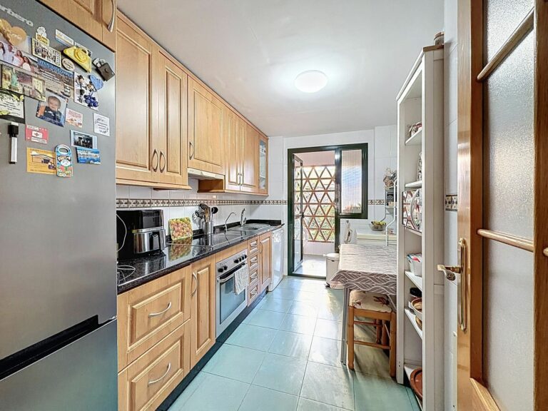 11c7d5be19872a4207c778ac068afc7e - 12