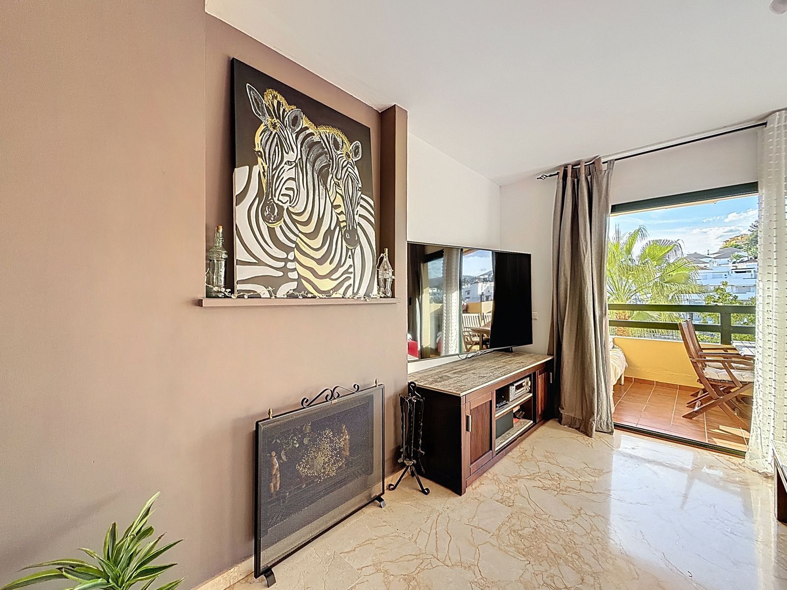 11c7d5be19872a4207c778ac068afc7e - 3