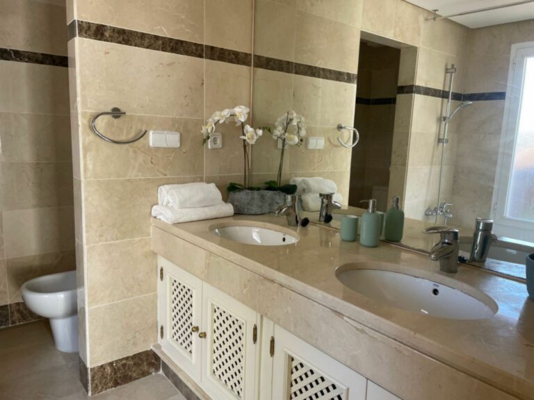 11e238f692e57413921b179b1cac6e59 - 16