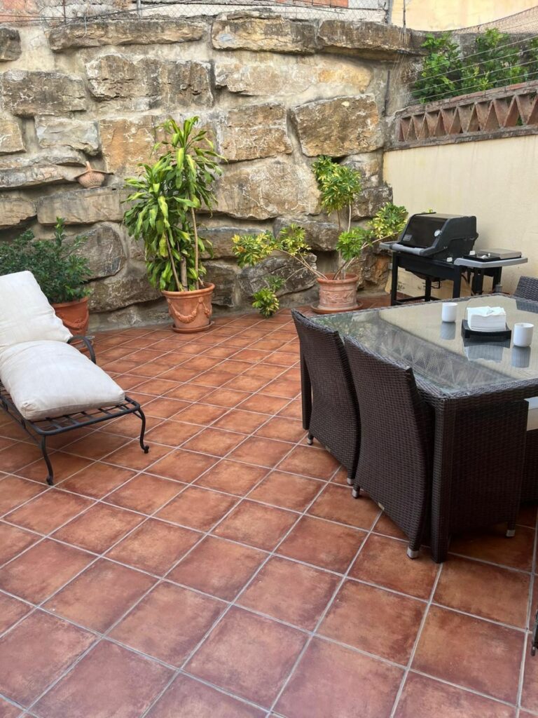 11e8a81285fc1cf145626fe939cb7066 - 15