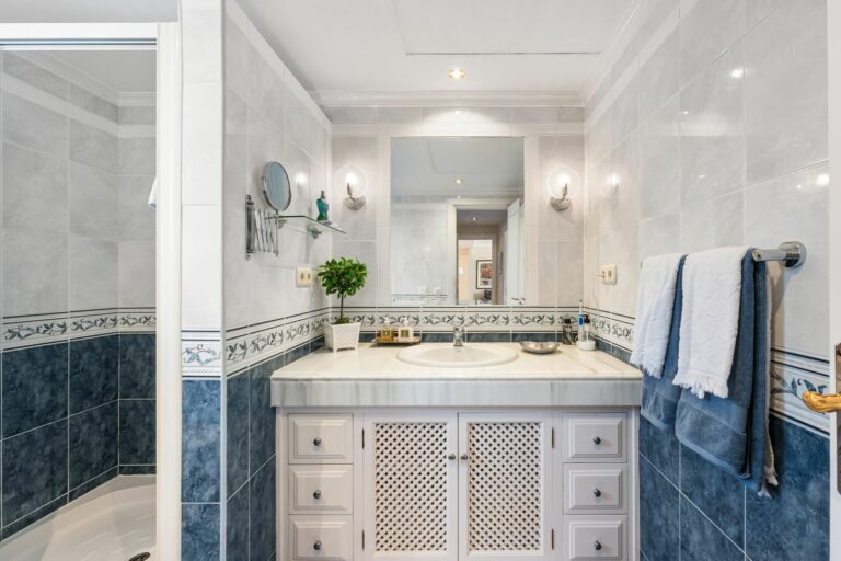 1313dbc11c3b4207c988632e201115dd - 13