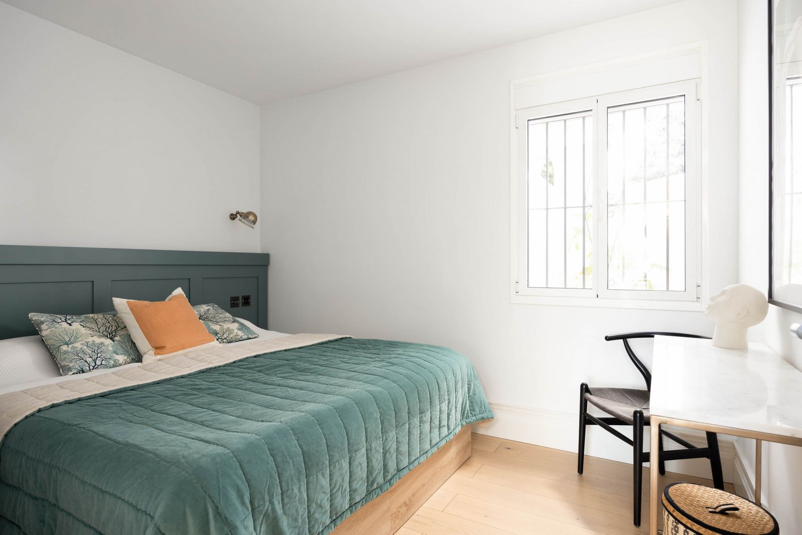 13b68b14343c2261474f3497a88e3e9f - 11