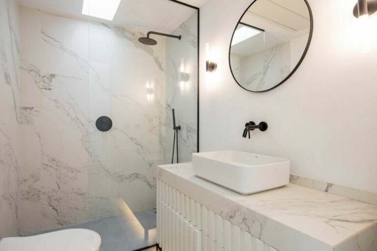 13b68b14343c2261474f3497a88e3e9f - 14