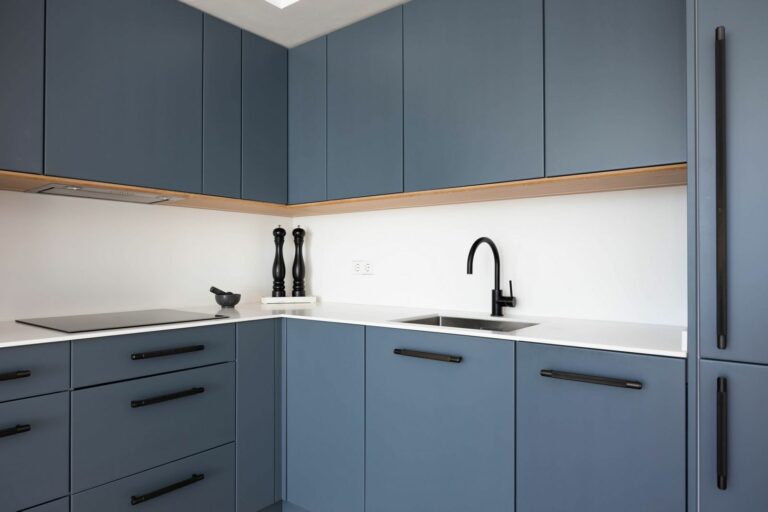 13b68b14343c2261474f3497a88e3e9f - 9