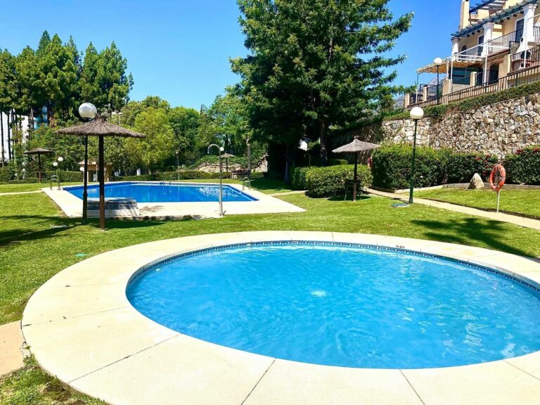 15c2390f4eb91ed6980bdf9f248ce3c3 - 16