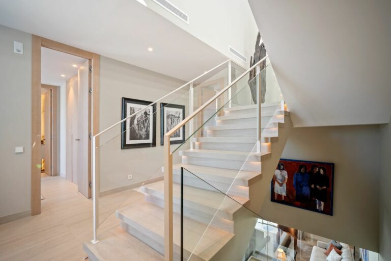 1672a5adbad3151db651e32df49701af - 14