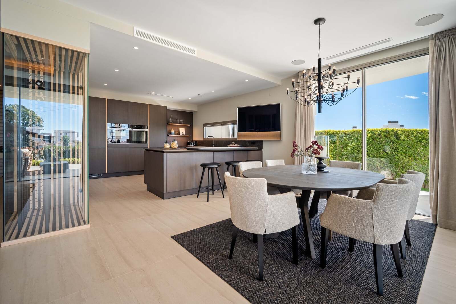 1672a5adbad3151db651e32df49701af - 9