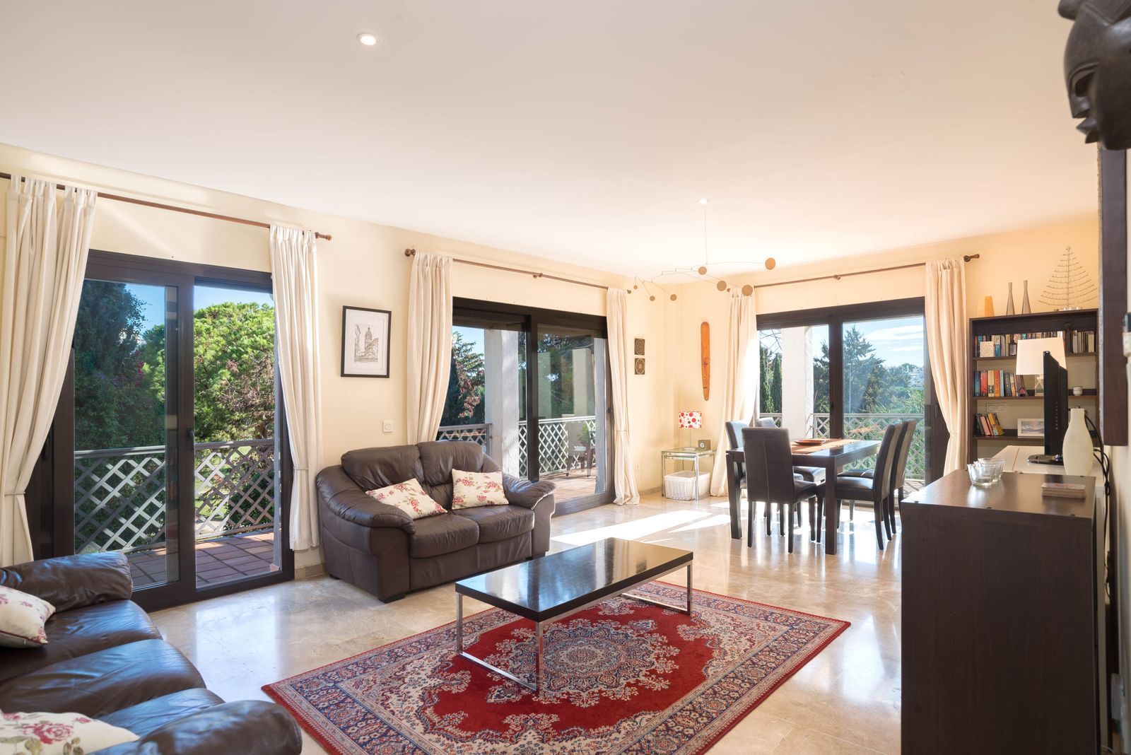 16d431aa78680a50c9c4fb12abc85012 - 1