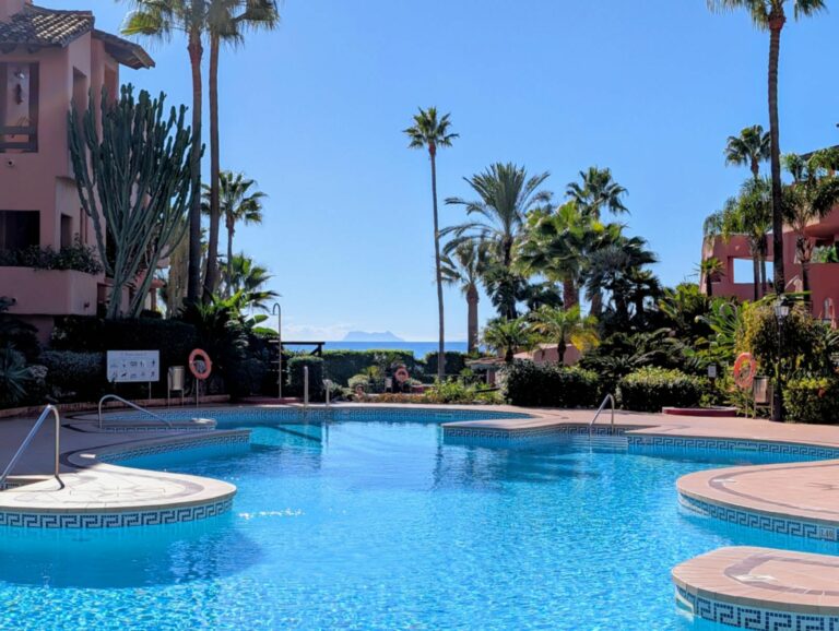 174c562c59cc9022683c4c081b49314c - 2