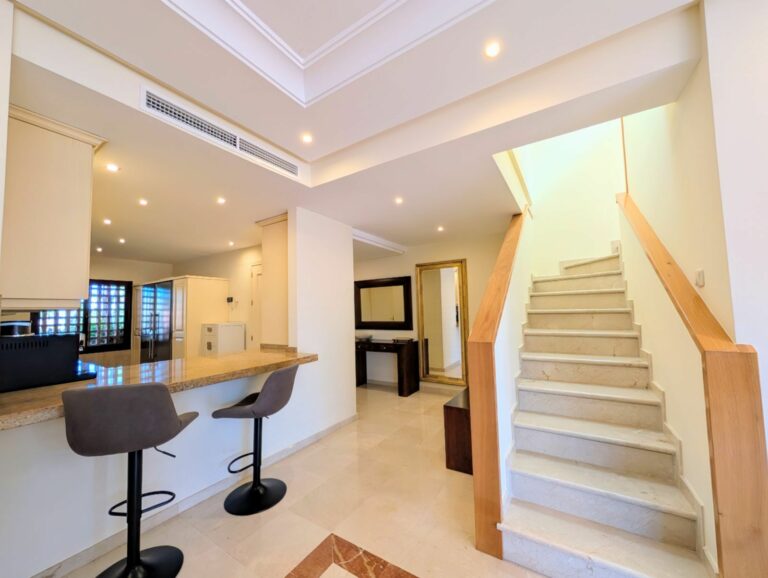 174c562c59cc9022683c4c081b49314c - 7