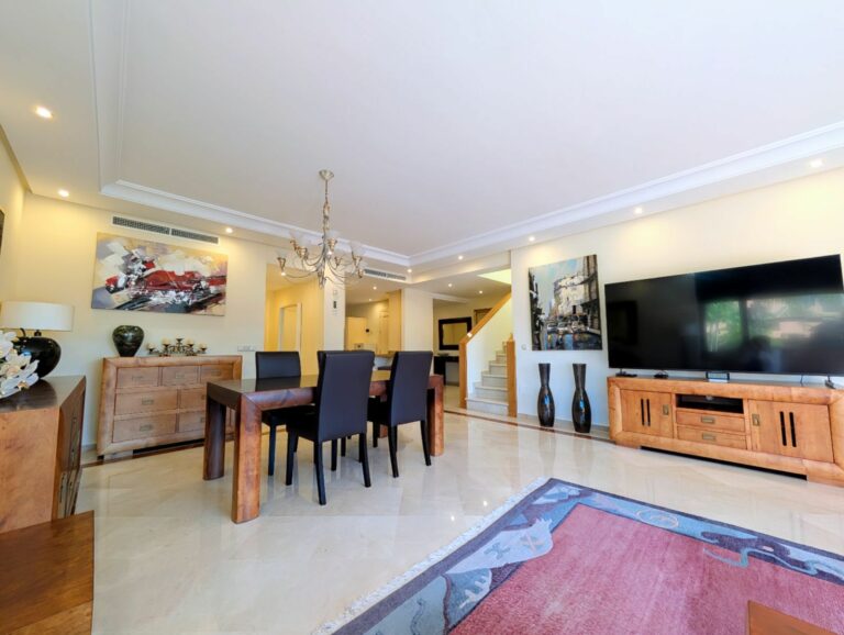 174c562c59cc9022683c4c081b49314c - 9