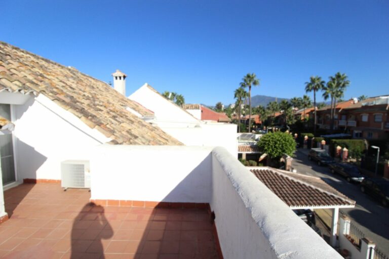 17db8b6e269359adb4c635eff0de9d2a - 11