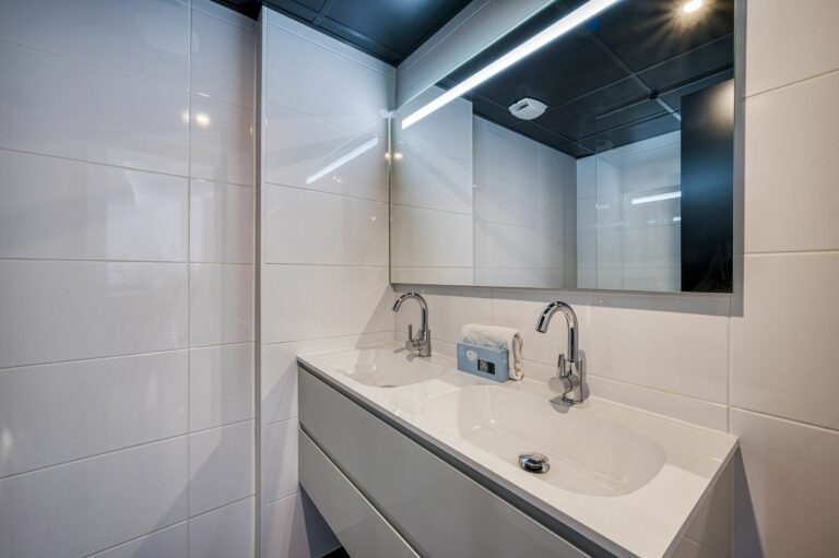 185b059e011778a664ec8b641059ebd8 - 8