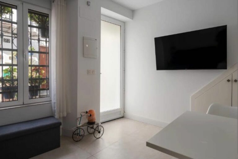 18d5906bfbc24d4e2fb2f243b3d76189 - 4