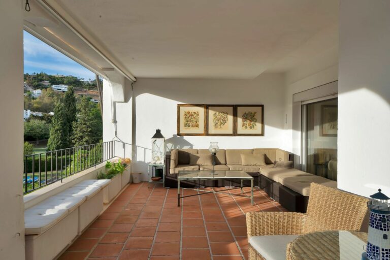 194f9e5f881fdc8dd8c1fe7ce19090ee - 14