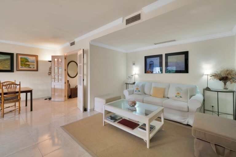 194f9e5f881fdc8dd8c1fe7ce19090ee - 4