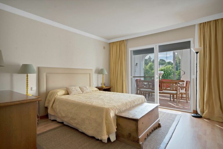 194f9e5f881fdc8dd8c1fe7ce19090ee - 6