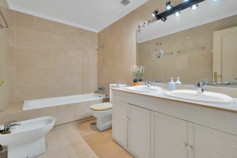 194f9e5f881fdc8dd8c1fe7ce19090ee - 8