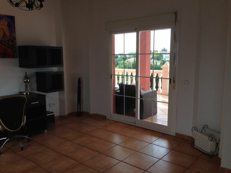 1a5b2e2c7309fbe367c0d4805740ff37 - 3