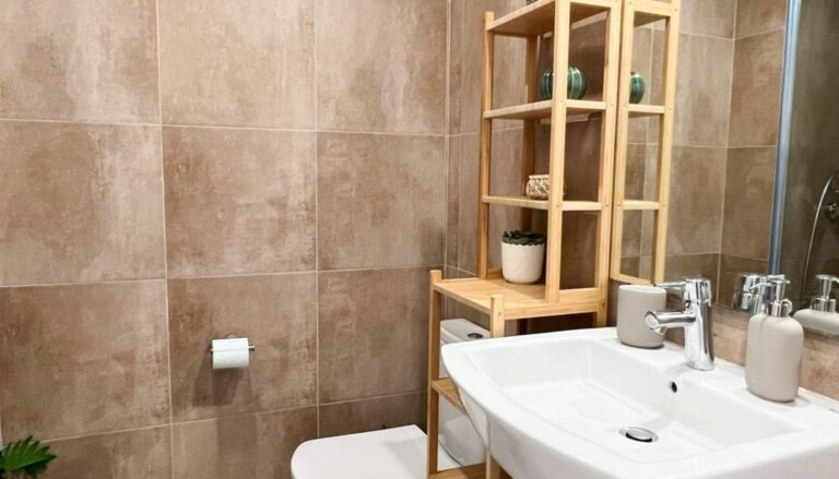 1a7bae4cd6ddff86d1d37b2837dd8d30 - 13